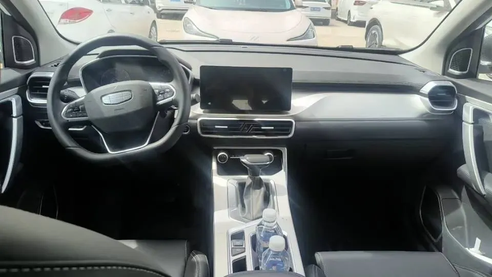 2025 Geely Coolray 1.5L 126HP L4 CVT,autocango,china used car exporter,china ev exporter,chinese used car exporter,chinese used ev exporter