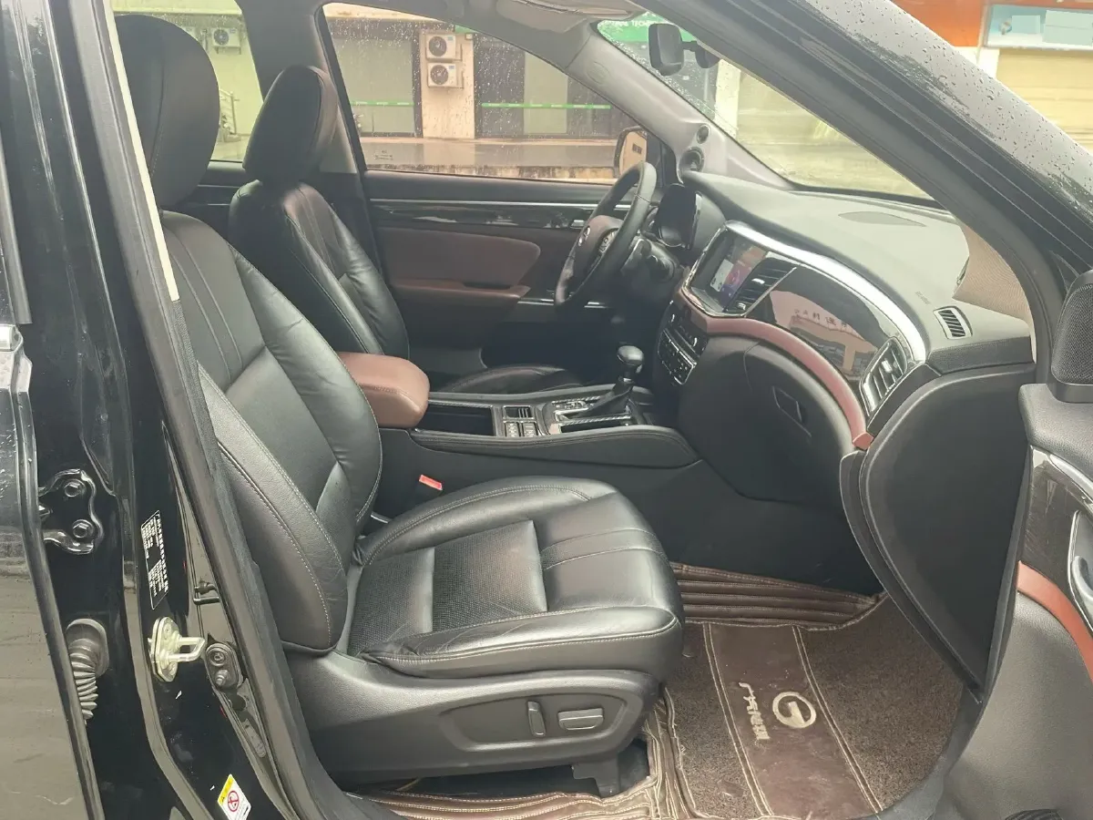 2017 GAC Trumpchi GS8 2.0T 201HP L4 6AT,autocango,china used car exporter,china ev exporter,chinese used car exporter,chinese used ev exporter