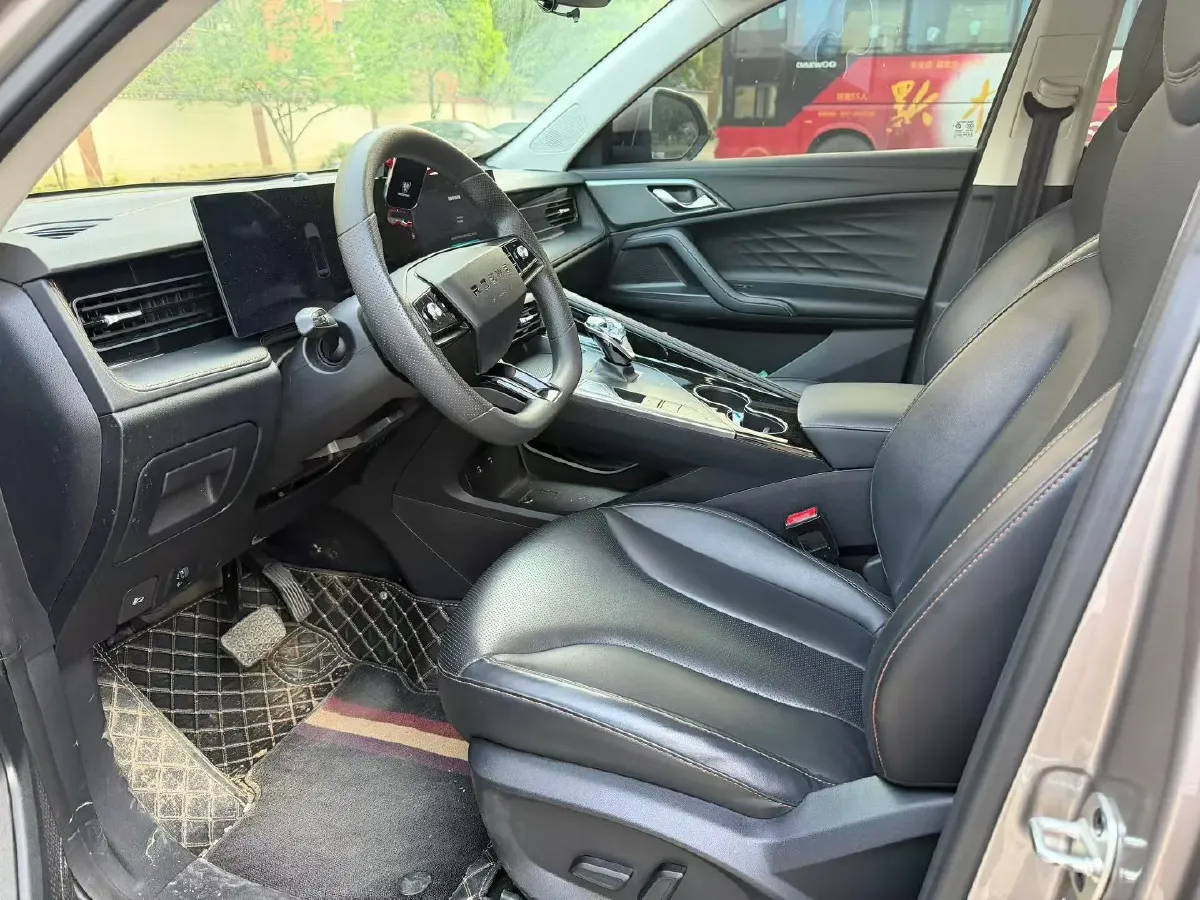 2022 ChangAn CS75 Plus 1.5T 178HP L4 6AT,autocango,china used car exporter,china ev exporter,chinese used car exporter,chinese used ev exporter