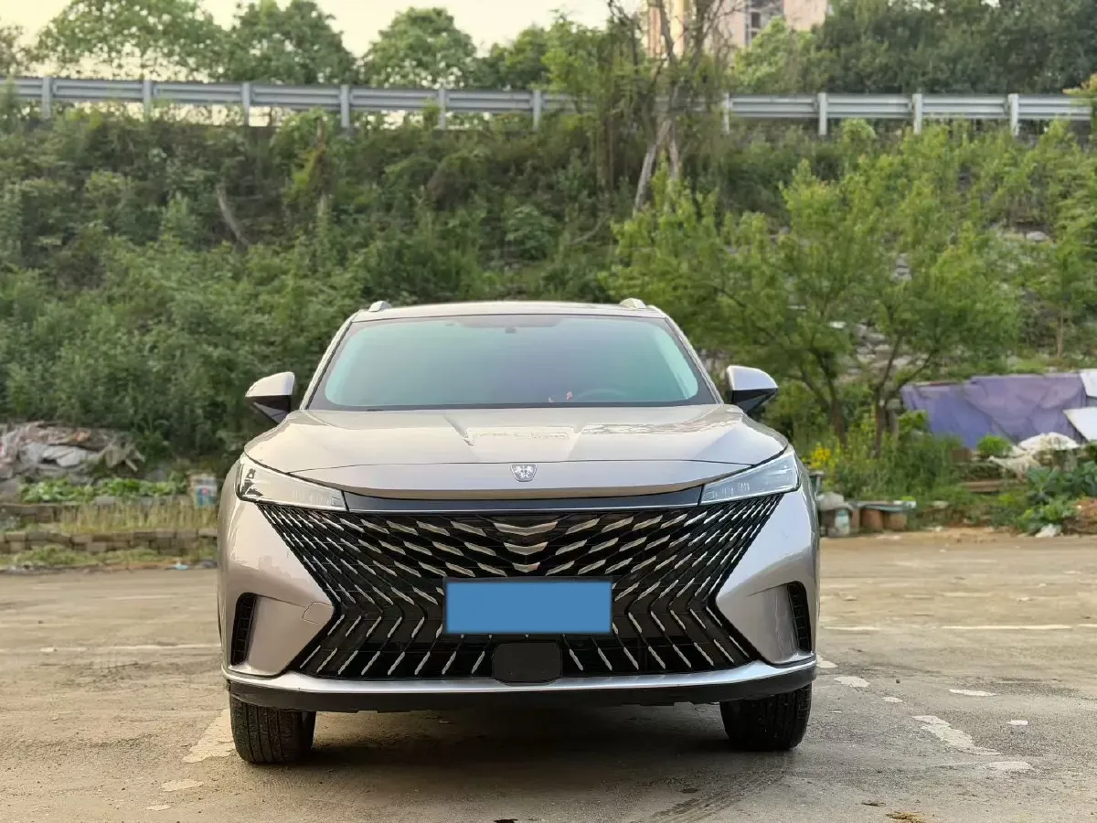 2022 ChangAn CS75 Plus 1.5T 178HP L4 6AT,autocango,china used car exporter,china ev exporter,chinese used car exporter,chinese used ev exporter