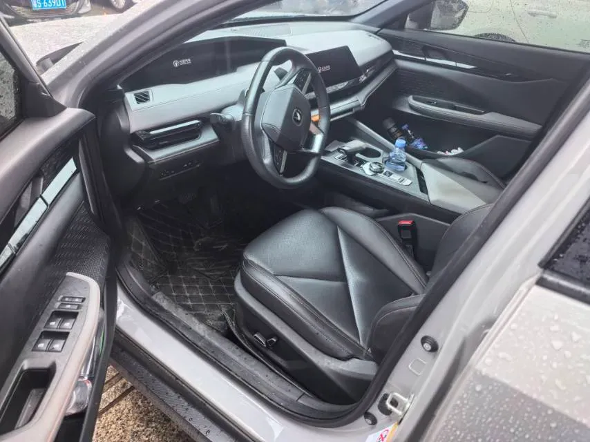 2022 ChangAn UNI-V 1.5T 188HP L4 7DCT,autocango,china used car exporter,china ev exporter,chinese used car exporter,chinese used ev exporter