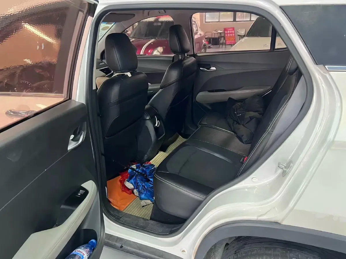 2017 BaoJun 310W 1.5L 105HP L4 6MT,autocango,china used car exporter,china ev exporter,chinese used car exporter,chinese used ev exporter