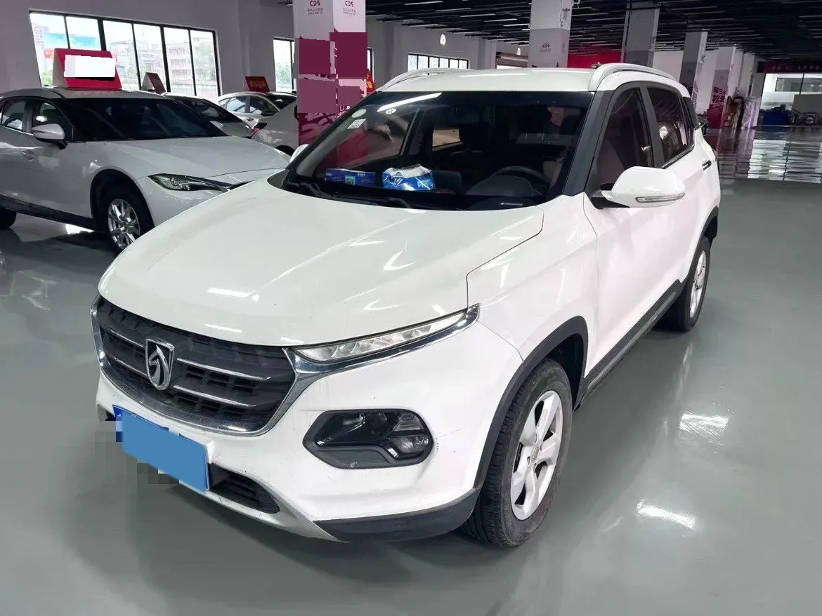 2017 BaoJun 310W 1.5L 105HP L4 6MT,autocango,china used car exporter,china ev exporter,chinese used car exporter,chinese used ev exporter