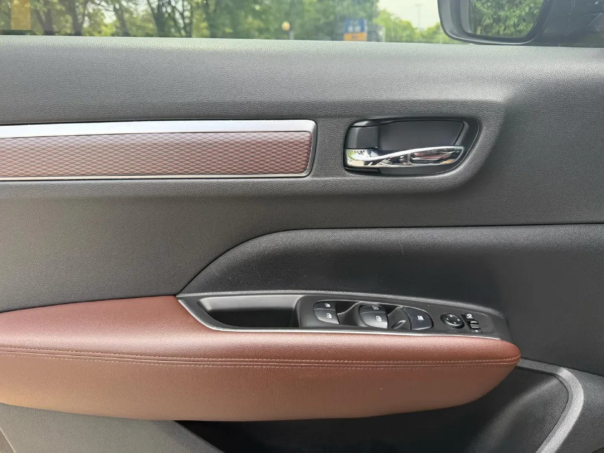 2018 Renault Koleos 2.0L 150HP L4 CVT,autocango,china used car exporter,china ev exporter,chinese used car exporter,chinese used ev exporter