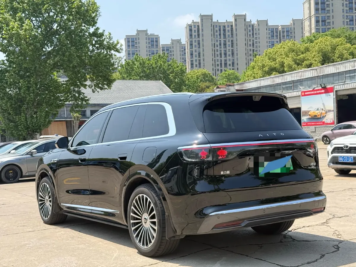 2025 AITO AITO M8 REEV 160HP REEV 53.4KWH,autocango,china used car exporter,china ev exporter,chinese used car exporter,chinese used ev exporter
