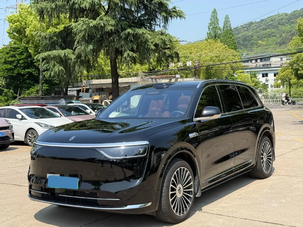 2025 AITO AITO M8 REEV 160HP REEV 53.4KWH,autocango,china used car exporter,china ev exporter,chinese used car exporter,chinese used ev exporter