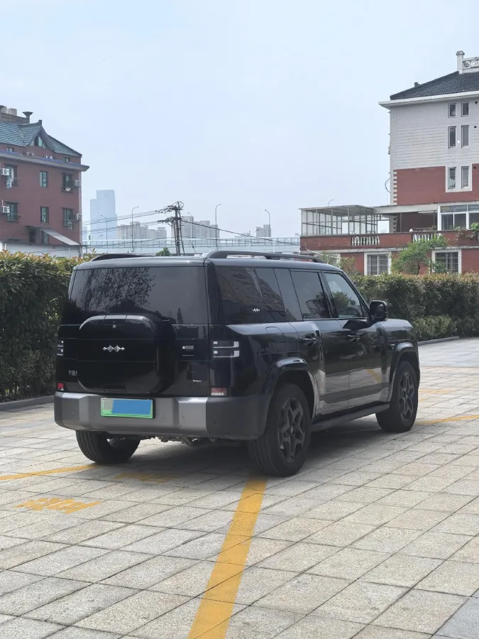 2025 FangChengBao Tai 7 1.5T 156HP L4 E-CVT PHEV,autocango,china used car exporter,china ev exporter,chinese used car exporter,chinese used ev exporter
