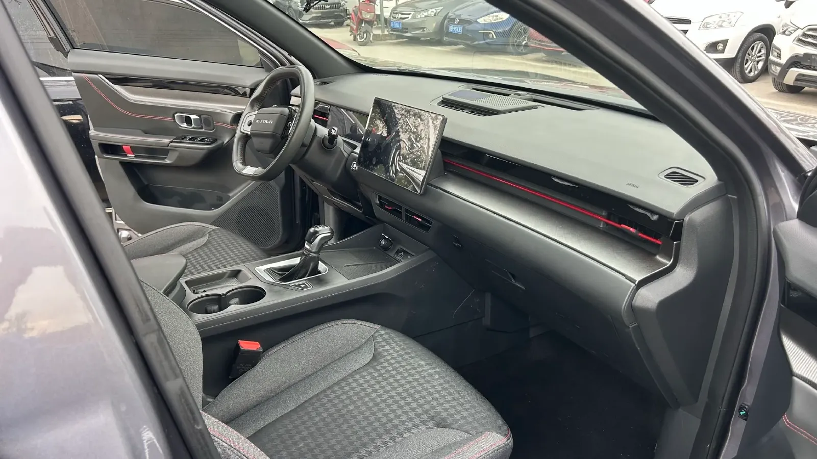 2023 Jetour DASHING 1.5T 156HP L4 6MT,autocango,china used car exporter,china ev exporter,chinese used car exporter,chinese used ev exporter