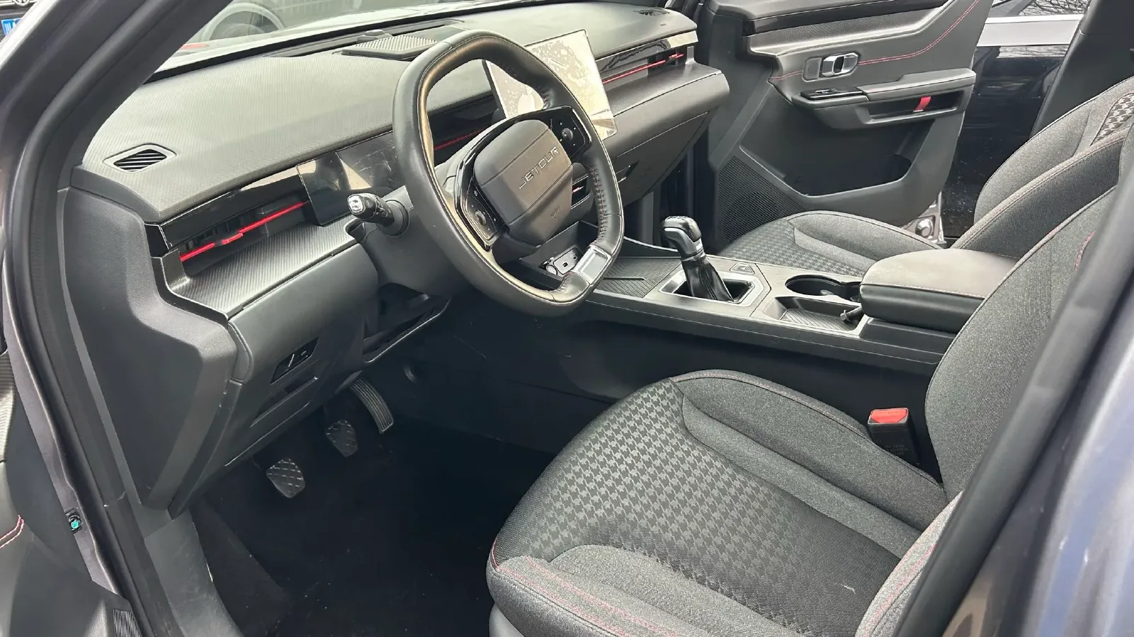 2023 Jetour DASHING 1.5T 156HP L4 6MT,autocango,china used car exporter,china ev exporter,chinese used car exporter,chinese used ev exporter