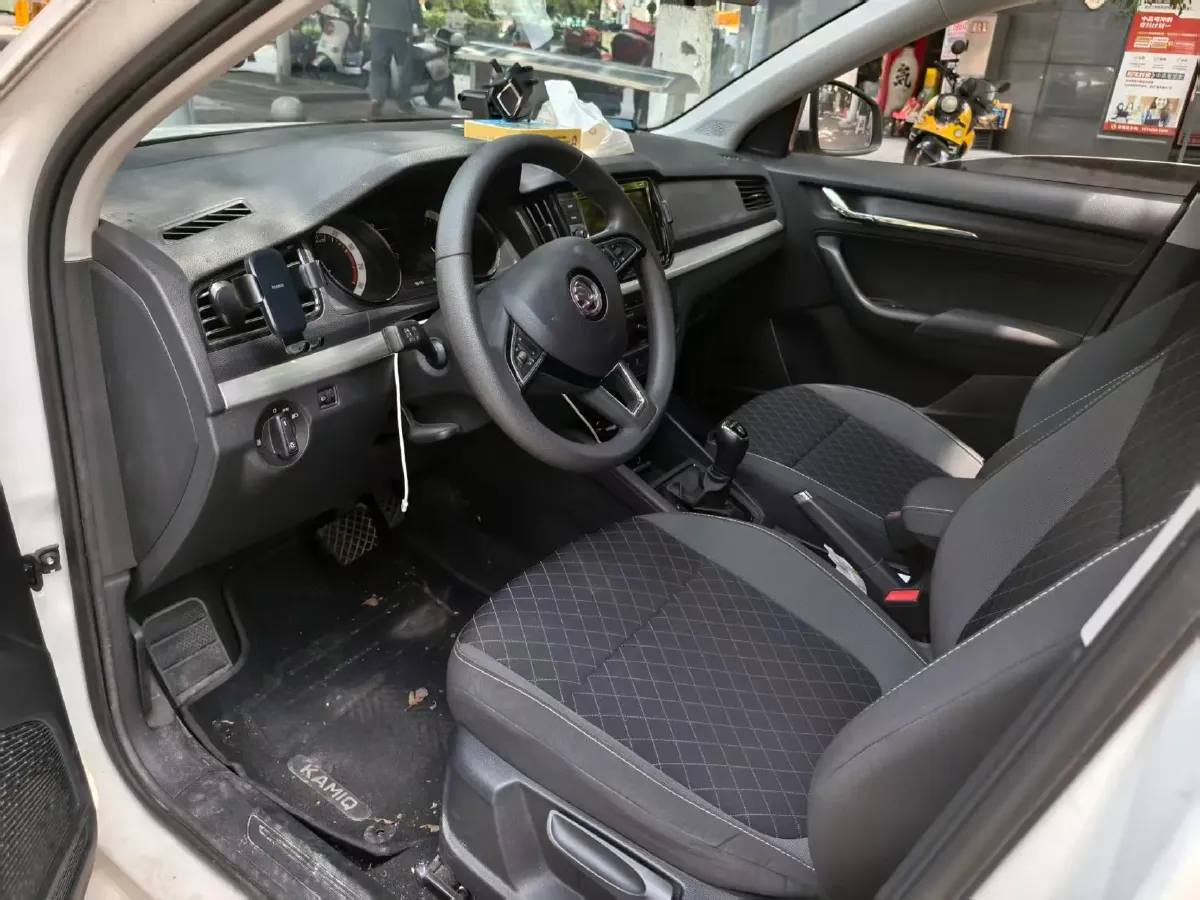 2020 Skoda Kamiq 1.5L 112HP L4 6AT,autocango,china used car exporter,china ev exporter,chinese used car exporter,chinese used ev exporter