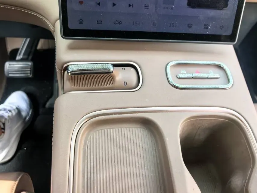 2024 NIO ES6 BEV 75KWH,autocango,china used car exporter,china ev exporter,chinese used car exporter,chinese used ev exporter