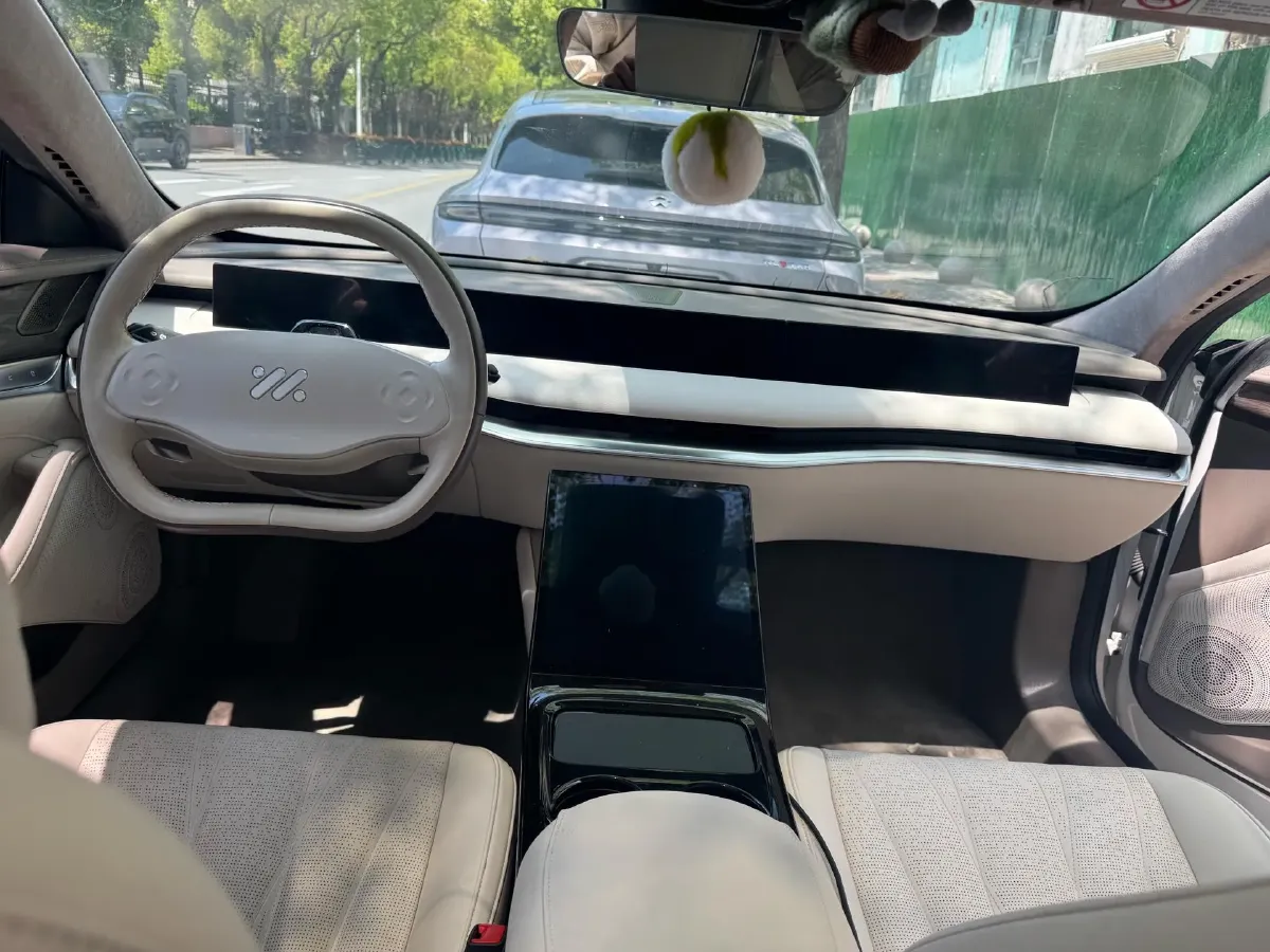 2022 IM L7 BEV 90KWH,autocango,china used car exporter,china ev exporter,chinese used car exporter,chinese used ev exporter