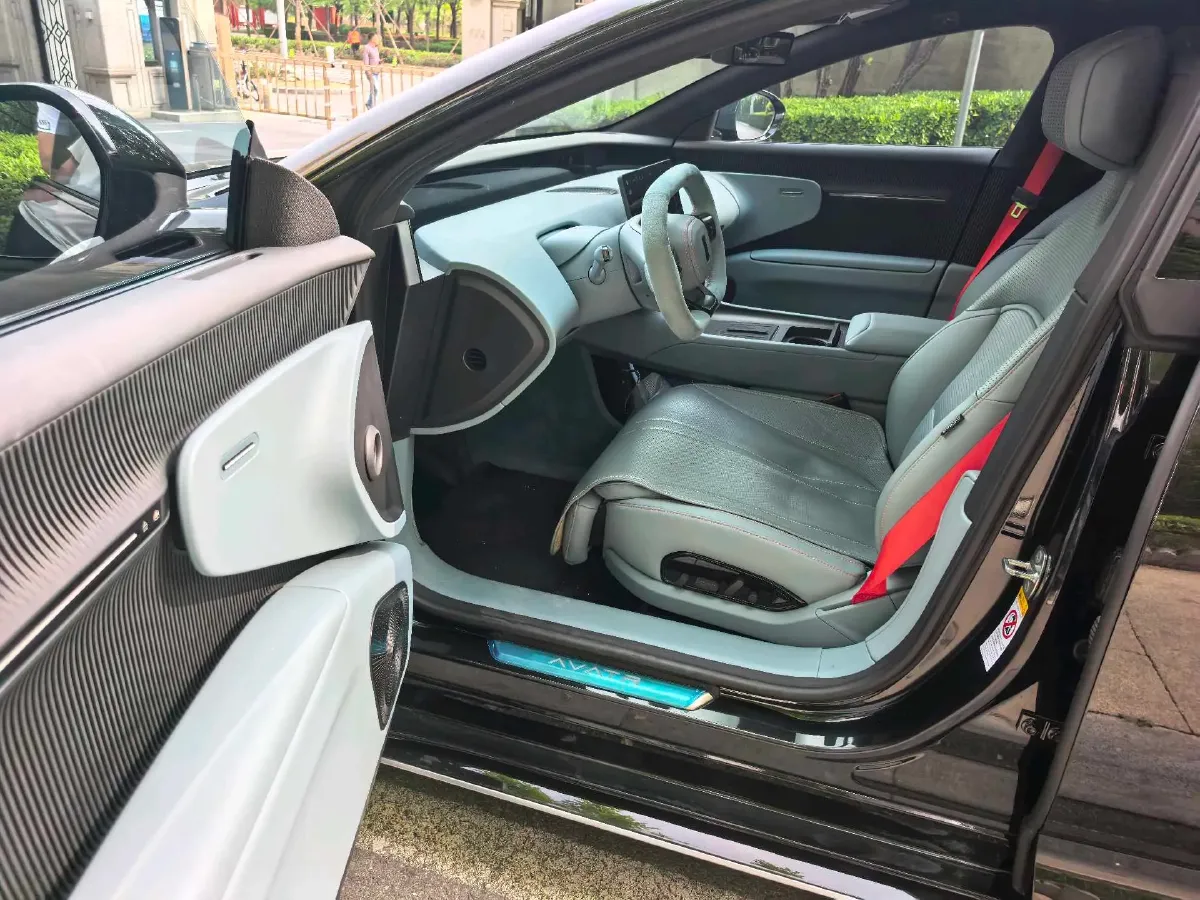 2023 Avatr 12 BEV 94.5KWH,autocango,china used car exporter,china ev exporter,chinese used car exporter,chinese used ev exporter