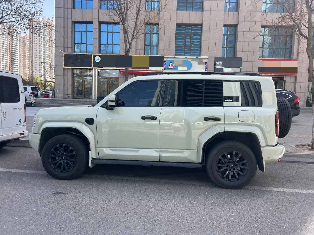 2025 FangChengBao Bao 5 1.5T 194HP L4 E-CVT PHEV 31.8KWH,autocango,china used car exporter,china ev exporter,chinese used car exporter,chinese used ev exporter