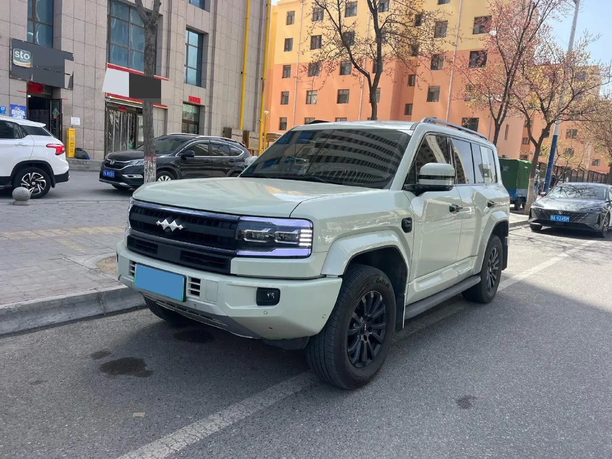 2025 FangChengBao Bao 5 1.5T 194HP L4 E-CVT PHEV 31.8KWH,autocango,china used car exporter,china ev exporter,chinese used car exporter,chinese used ev exporter