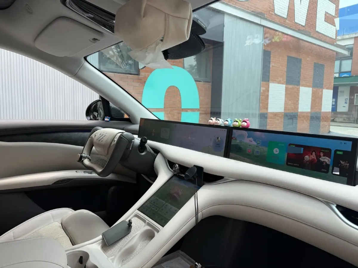 2023 IM LS6 BEV 100KWH,autocango,china used car exporter,china ev exporter,chinese used car exporter,chinese used ev exporter