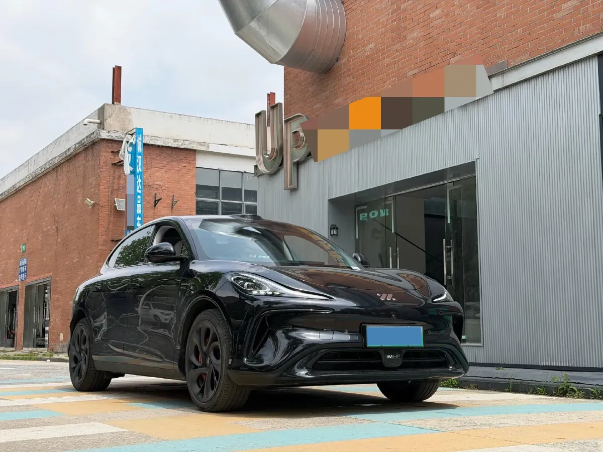 2023 IM LS6 BEV 100KWH,autocango,china used car exporter,china ev exporter,chinese used car exporter,chinese used ev exporter