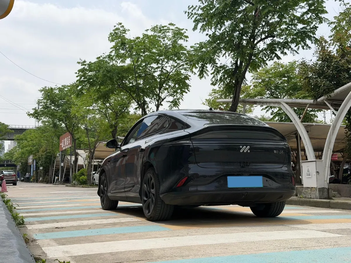 2023 IM LS6 BEV 100KWH,autocango,china used car exporter,china ev exporter,chinese used car exporter,chinese used ev exporter