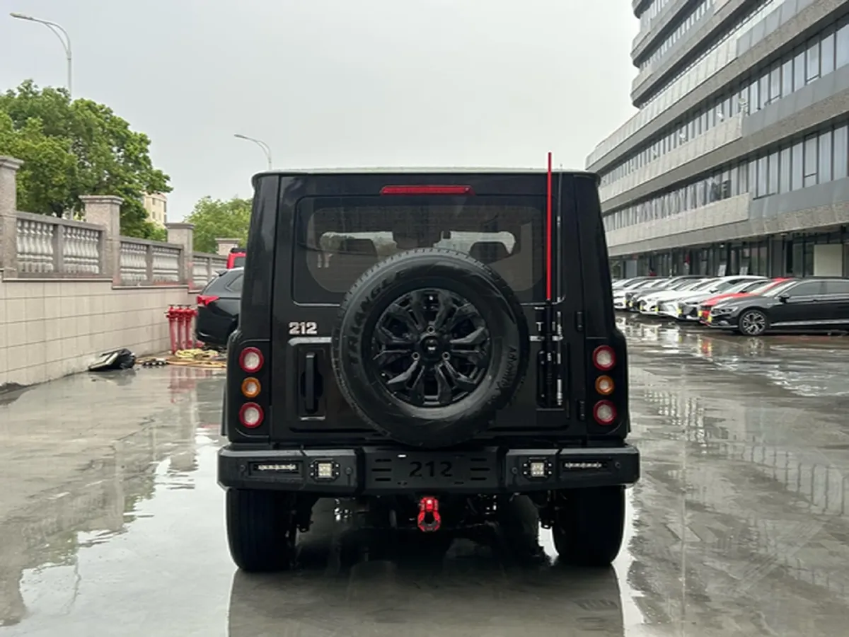 2024 212 212 T01 2.0T 252HP L4 8AT,autocango,china used car exporter,china ev exporter,chinese used car exporter,chinese used ev exporter