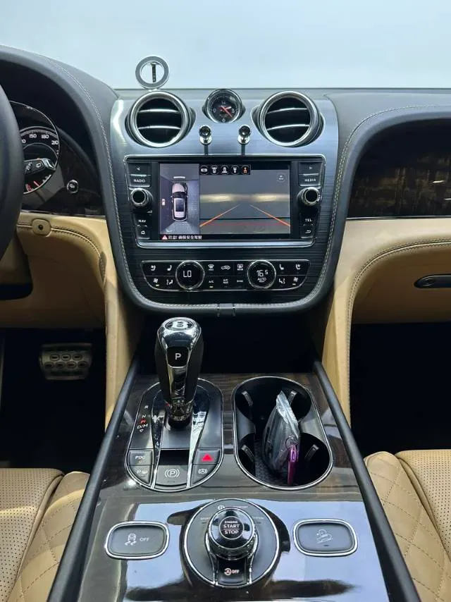 2017 Bentley Bentayga 6.0T 608HP W12 8AT,autocango,china used car exporter,china ev exporter,chinese used car exporter,chinese used ev exporter