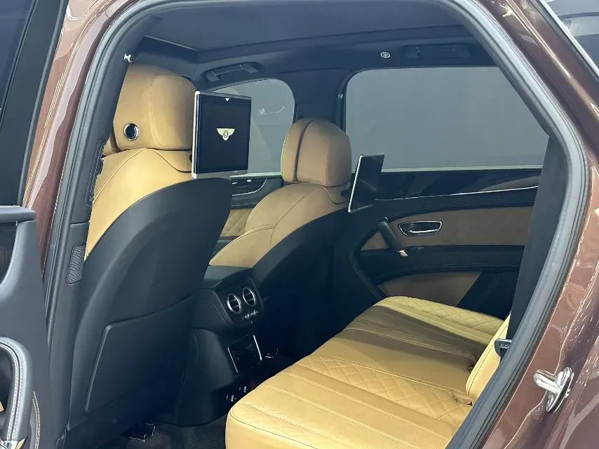 2017 Bentley Bentayga 6.0T 608HP W12 8AT,autocango,china used car exporter,china ev exporter,chinese used car exporter,chinese used ev exporter