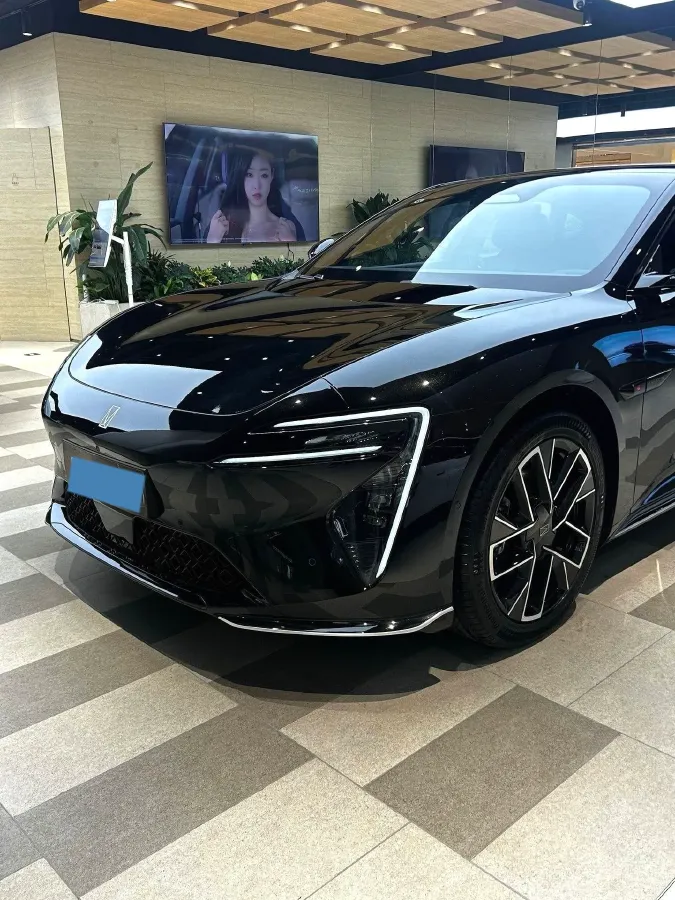 2025 Avatr 11 1.5T 156HP L4 REEV 39.05KWH,autocango,china used car exporter,china ev exporter,chinese used car exporter,chinese used ev exporter