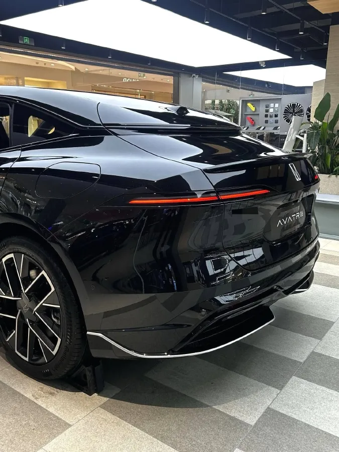 2025 Avatr 11 1.5T 156HP L4 REEV 39.05KWH,autocango,china used car exporter,china ev exporter,chinese used car exporter,chinese used ev exporter