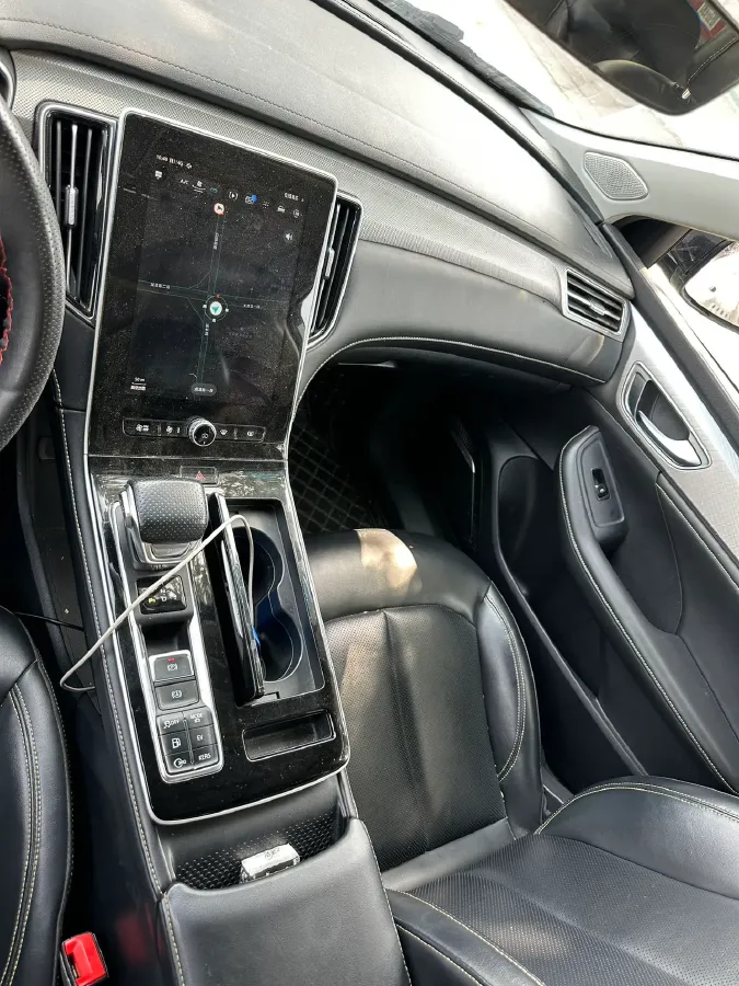 2020 Roewe i6 MAX 1.5T 169HP L4 AMT PHEV,autocango,china used car exporter,china ev exporter,chinese used car exporter,chinese used ev exporter