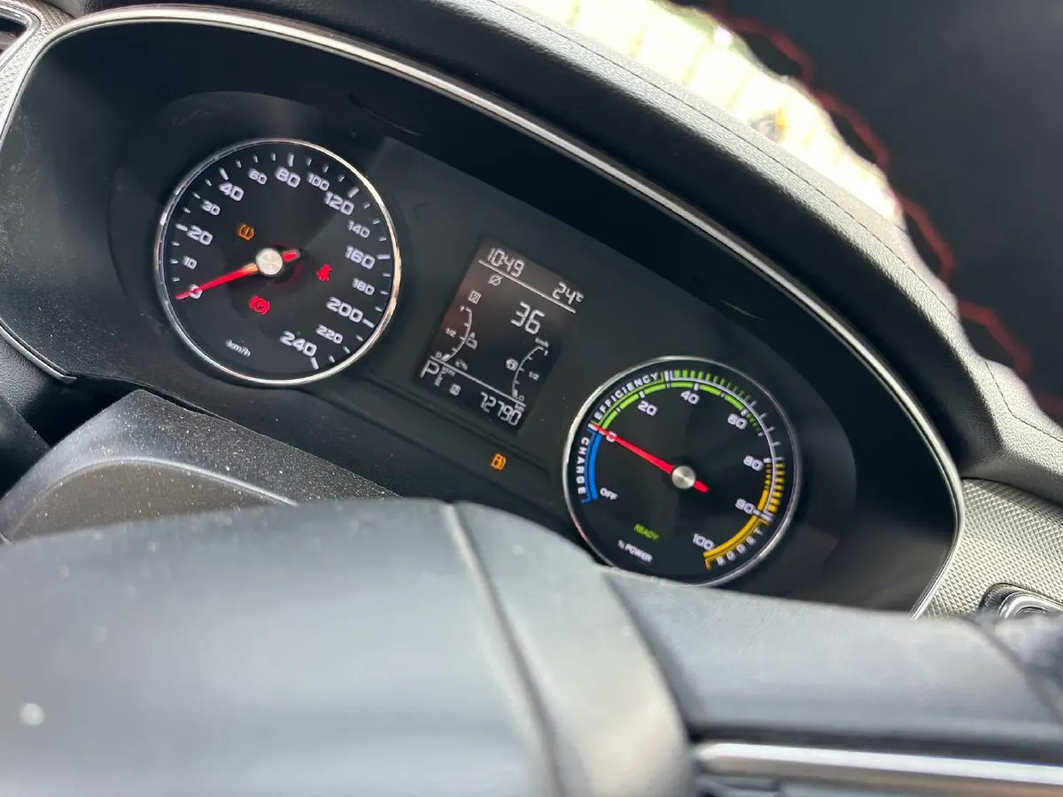 2020 Roewe i6 MAX 1.5T 169HP L4 AMT PHEV,autocango,china used car exporter,china ev exporter,chinese used car exporter,chinese used ev exporter