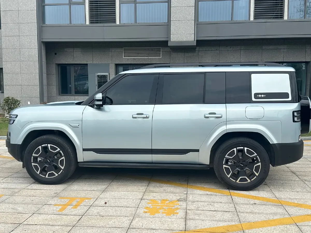 2025 FangChengBao Tai 7 1.5T 156HP L4 E-CVT PHEV,autocango,china used car exporter,china ev exporter,chinese used car exporter,chinese used ev exporter