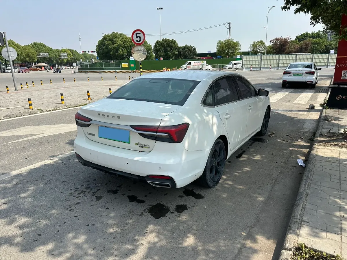 2020 Roewe i6 MAX 1.5T 169HP L4 AMT PHEV,autocango,china used car exporter,china ev exporter,chinese used car exporter,chinese used ev exporter