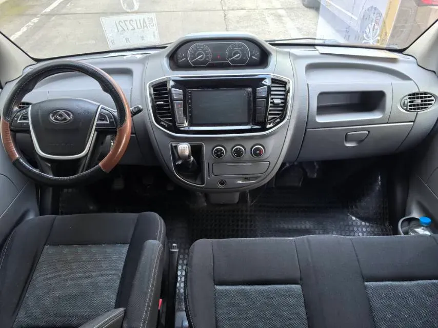 2021 MAXUS XinTu V80 2.0T 139HP L4 6MT,autocango,china used car exporter,china ev exporter,chinese used car exporter,chinese used ev exporter