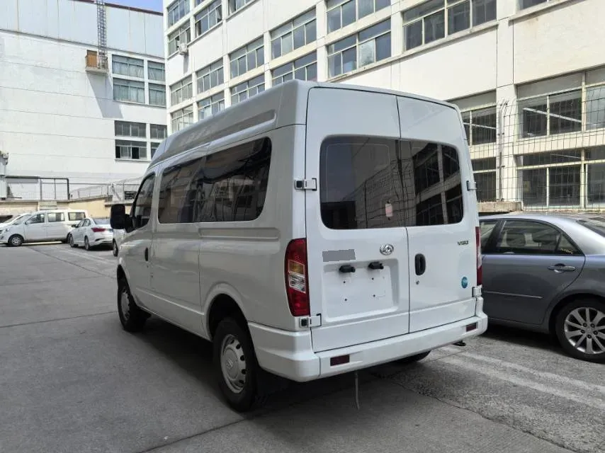 2021 MAXUS XinTu V80 2.0T 139HP L4 6MT,autocango,china used car exporter,china ev exporter,chinese used car exporter,chinese used ev exporter