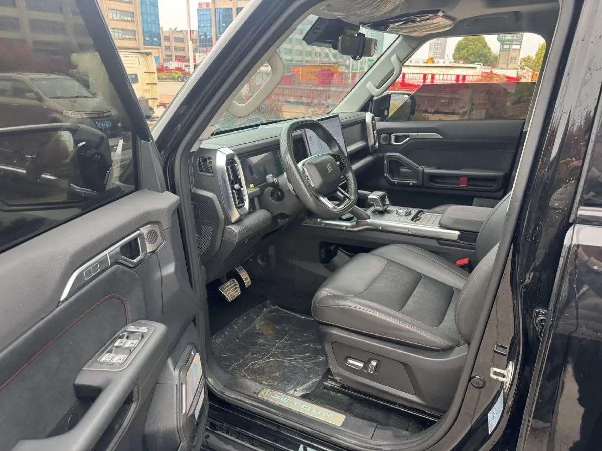 2024 Jetour Traveller 2.0T 254HP L4 7DCT,autocango,china used car exporter,china ev exporter,chinese used car exporter,chinese used ev exporter