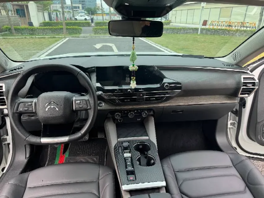 2022 Citroen C5 X 1.6T 175HP L4 8AT,autocango,china used car exporter,china ev exporter,chinese used car exporter,chinese used ev exporter