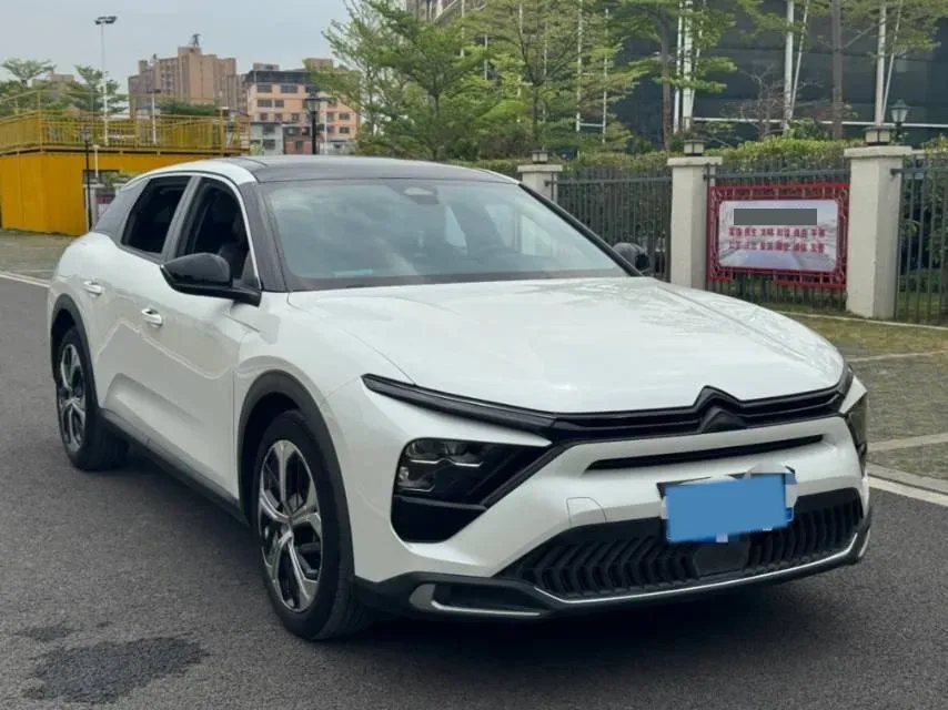 2022 Citroen C5 X 1.6T 175HP L4 8AT,autocango,china used car exporter,china ev exporter,chinese used car exporter,chinese used ev exporter