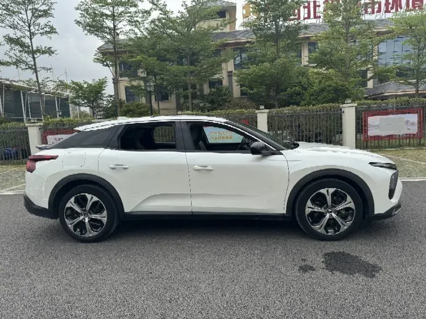 2022 Citroen C5 X 1.6T 175HP L4 8AT,autocango,china used car exporter,china ev exporter,chinese used car exporter,chinese used ev exporter