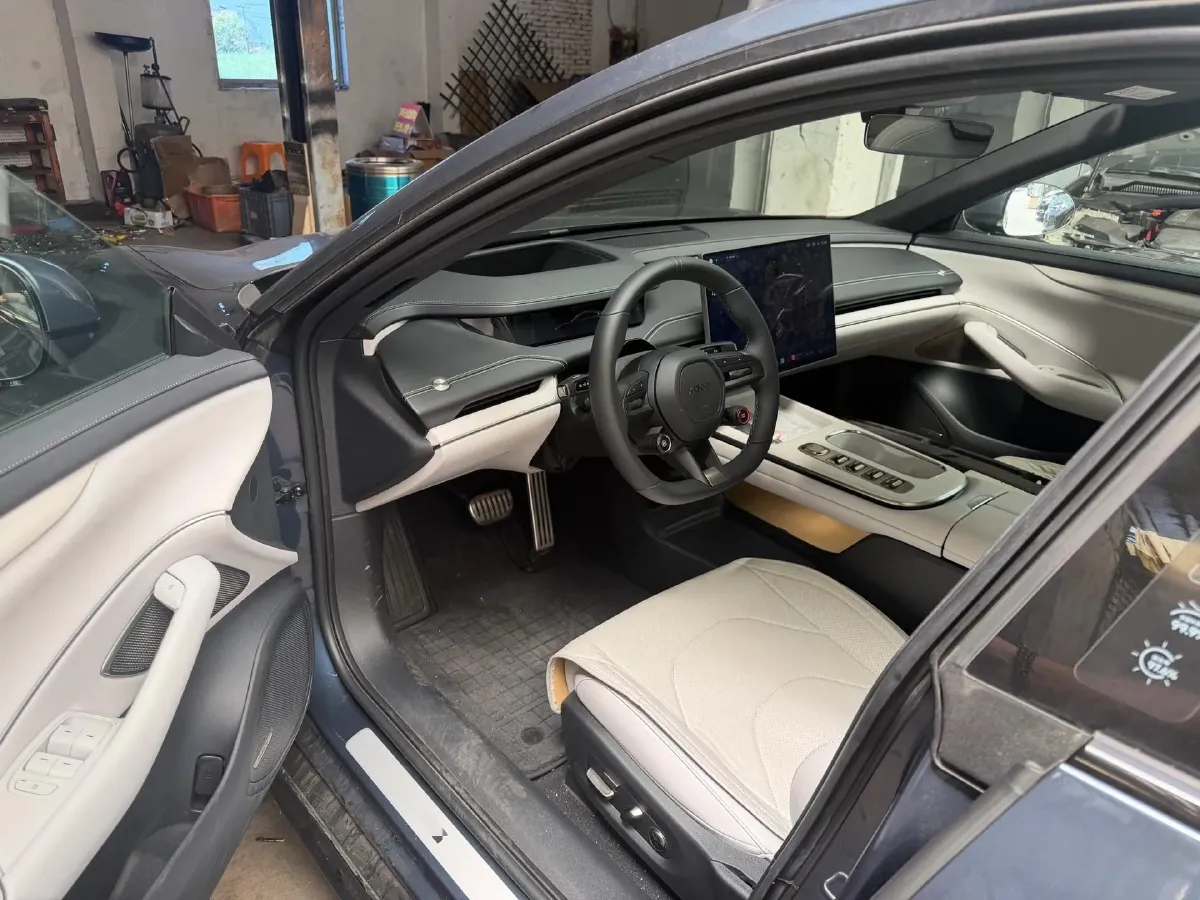 2024 MI SU7 BEV 101KWH,autocango,china used car exporter,china ev exporter,chinese used car exporter,chinese used ev exporter