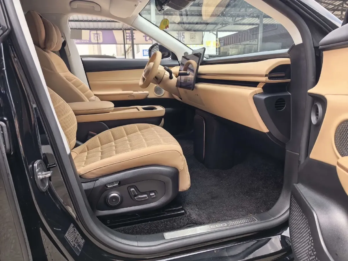 2024 Exceed Sterra ET REEV 156HP REEV 32KWH,autocango,china used car exporter,china ev exporter,chinese used car exporter,chinese used ev exporter