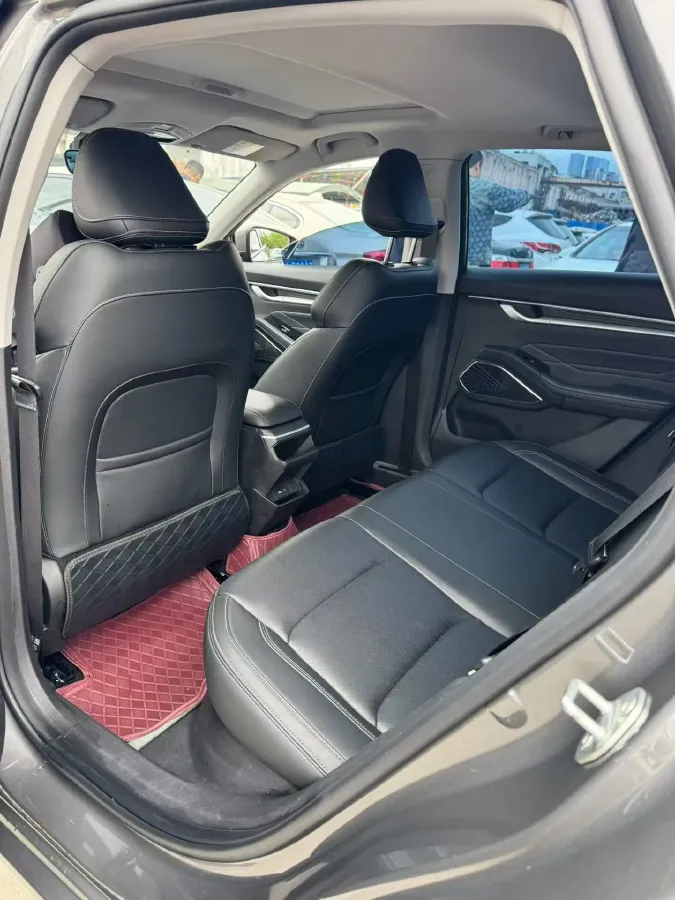 2022 Geely Emgrand 1.5L 114HP L4 5MT,autocango,china used car exporter,china ev exporter,chinese used car exporter,chinese used ev exporter