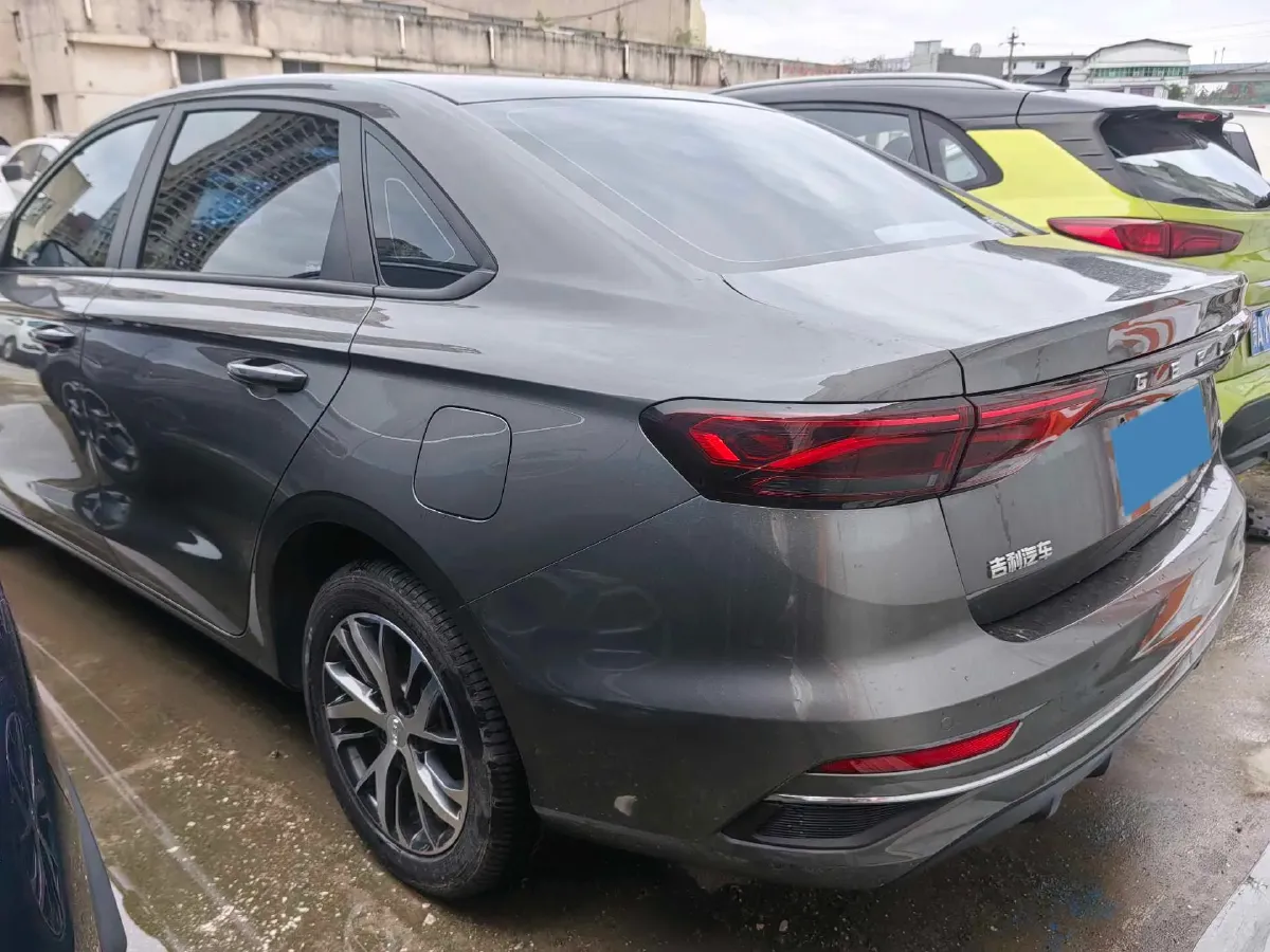 2022 Geely Emgrand 1.5L 114HP L4 5MT,autocango,china used car exporter,china ev exporter,chinese used car exporter,chinese used ev exporter