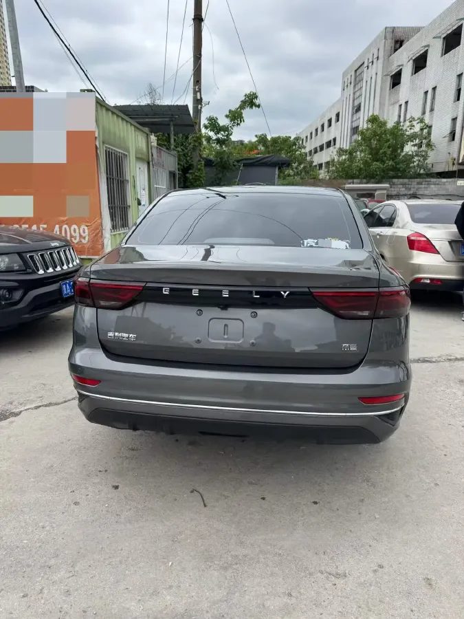 2022 Geely Emgrand 1.5L 114HP L4 5MT,autocango,china used car exporter,china ev exporter,chinese used car exporter,chinese used ev exporter