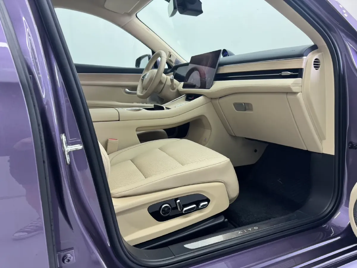 2025 AITO AITO M5 1.5T 152HP L4 REEV 42KWH,autocango,china used car exporter,china ev exporter,chinese used car exporter,chinese used ev exporter