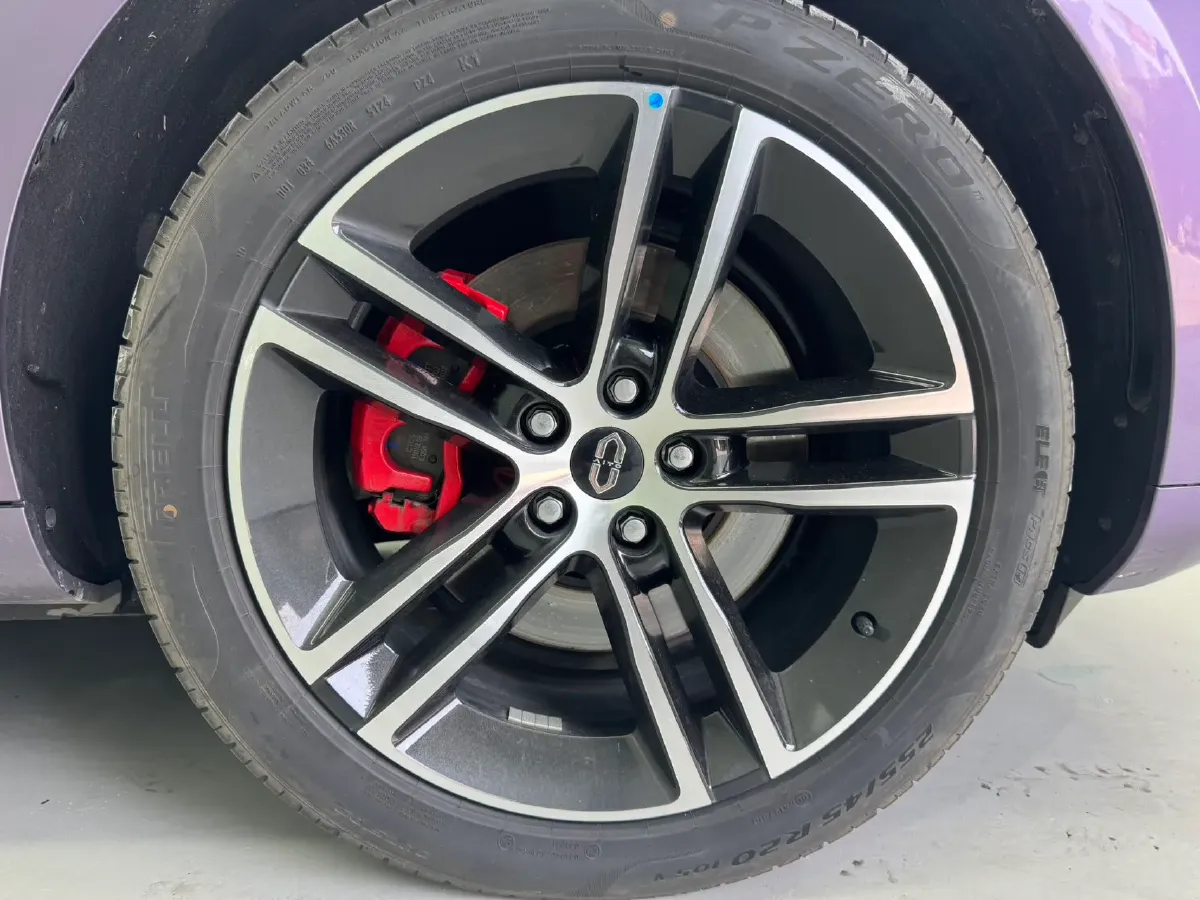 2025 AITO AITO M5 1.5T 152HP L4 REEV 42KWH,autocango,china used car exporter,china ev exporter,chinese used car exporter,chinese used ev exporter