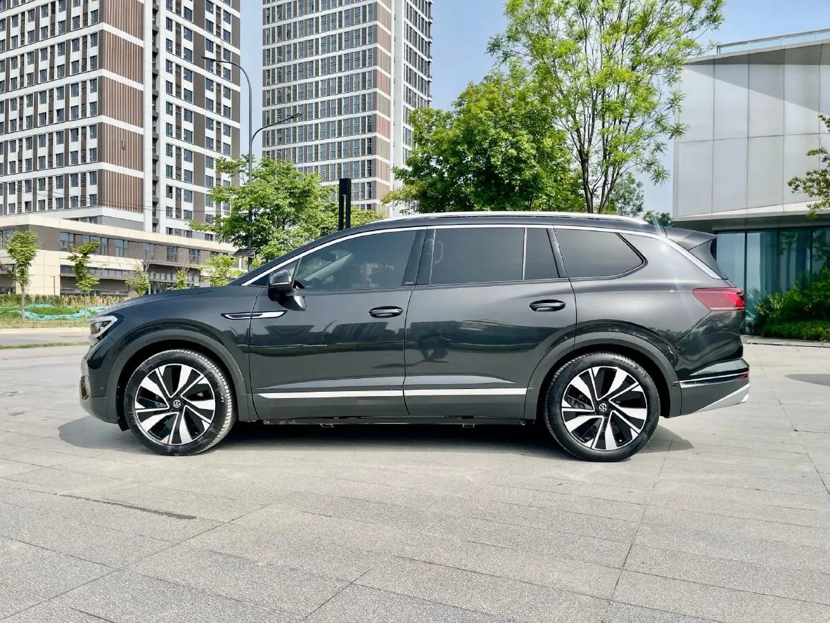 2022 Volkswagen Talagon 2.0T 220HP L4 7DCT,autocango,china used car exporter,china ev exporter,chinese used car exporter,chinese used ev exporter