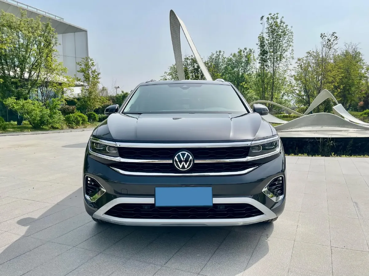 2022 Volkswagen Talagon 2.0T 220HP L4 7DCT,autocango,china used car exporter,china ev exporter,chinese used car exporter,chinese used ev exporter
