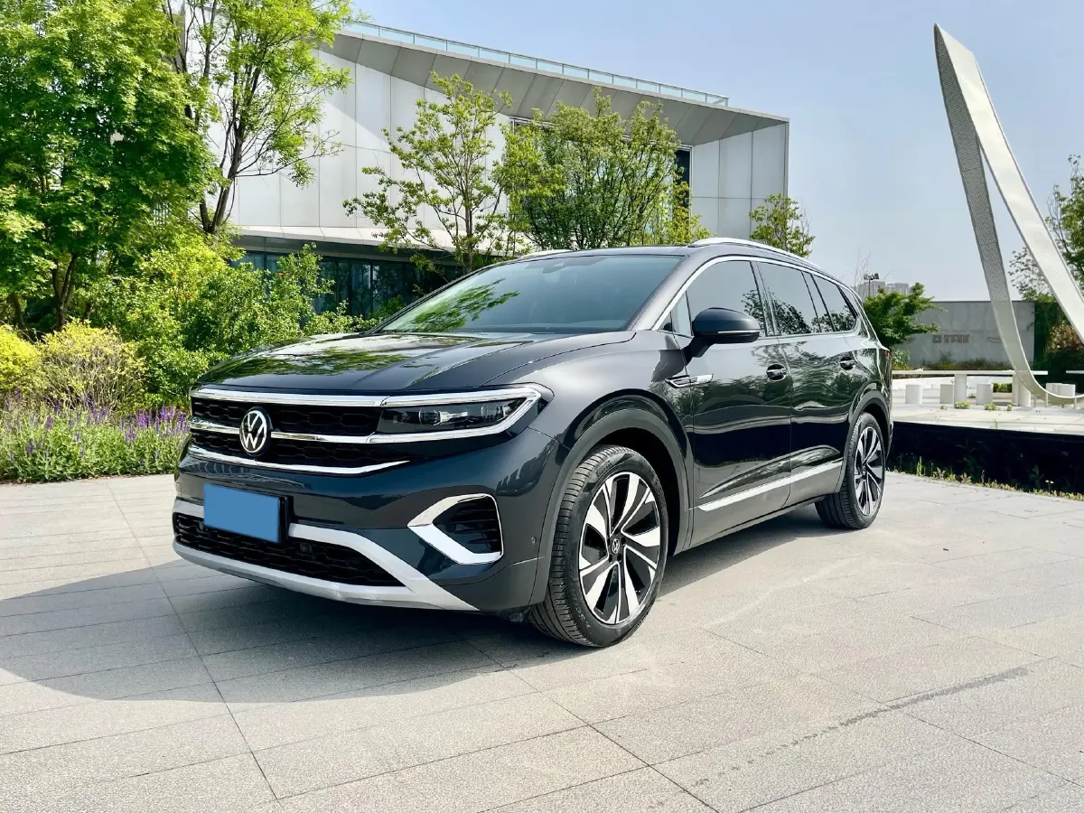 2022 Volkswagen Talagon 2.0T 220HP L4 7DCT,autocango,china used car exporter,china ev exporter,chinese used car exporter,chinese used ev exporter