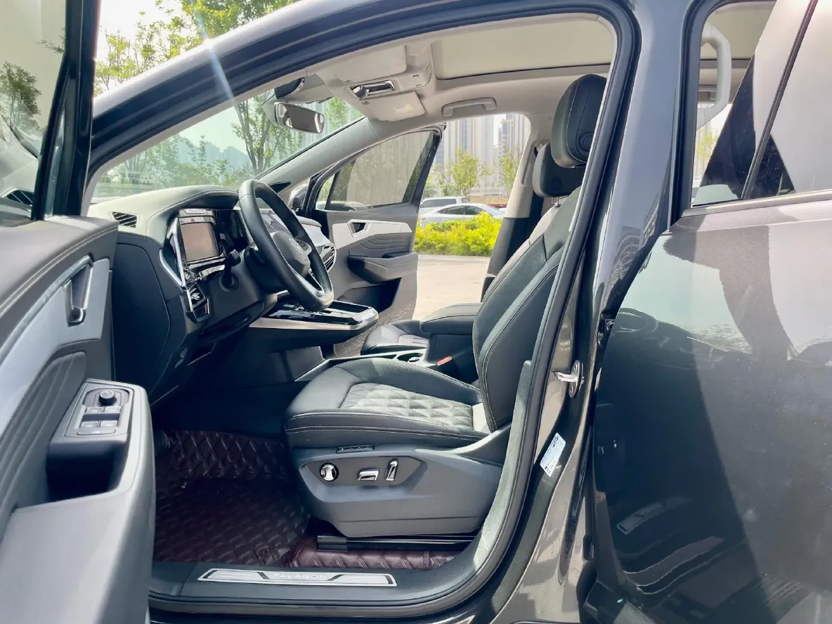 2022 Volkswagen Talagon 2.0T 220HP L4 7DCT,autocango,china used car exporter,china ev exporter,chinese used car exporter,chinese used ev exporter