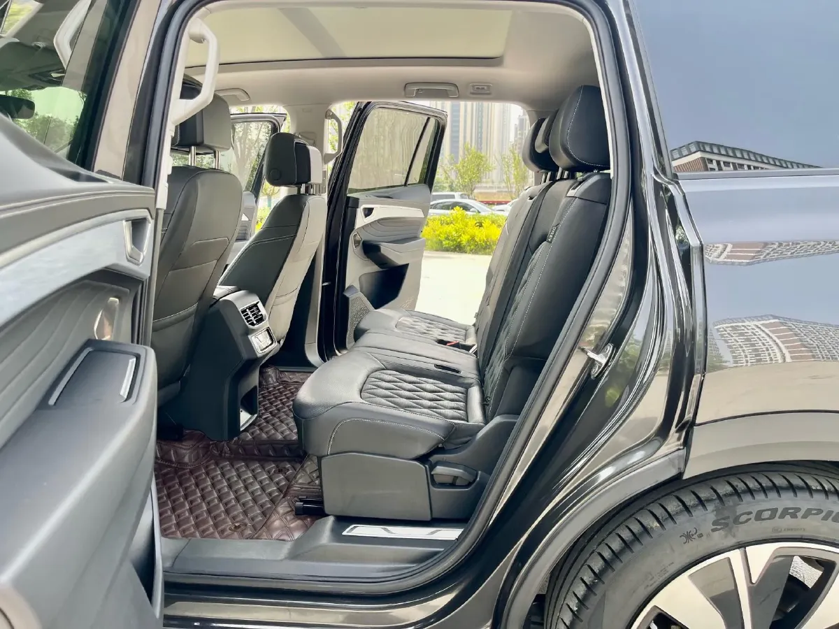 2022 Volkswagen Talagon 2.0T 220HP L4 7DCT,autocango,china used car exporter,china ev exporter,chinese used car exporter,chinese used ev exporter