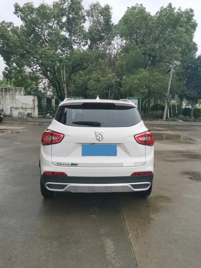 2017 HaiMa S5 Young Edition 1.6L 122HP L4 5MT,autocango,china used car exporter,china ev exporter,chinese used car exporter,chinese used ev exporter